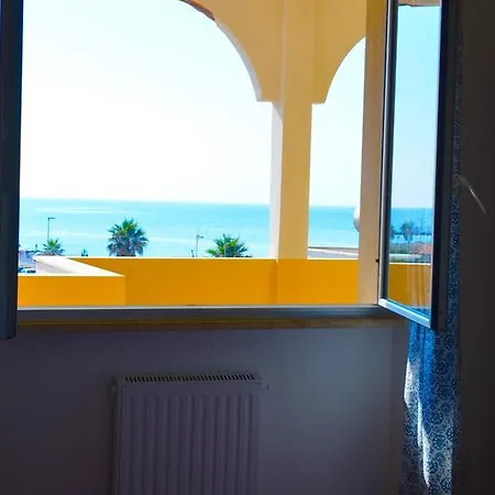 Soleggiato Vista Mare Вентимилья